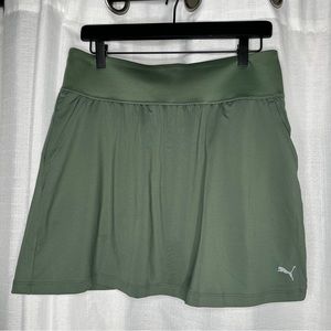 Women’s PUMA golf skirt/skort size large green NWOT